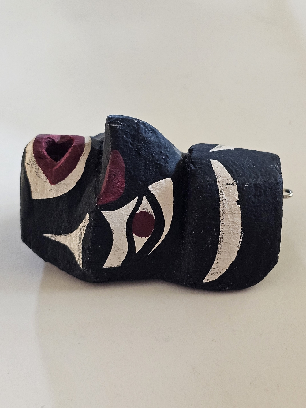 First Nations Carved Mini Mask - Picture 4 of 6
